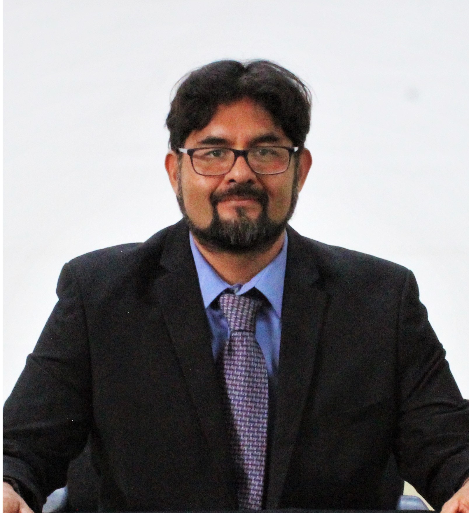 Dr. Carlos Álvarez Macías